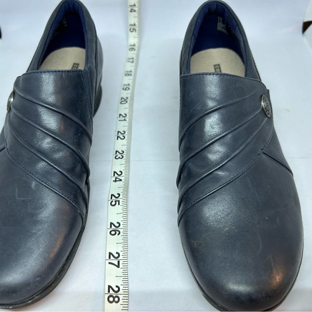 Clarks Dark Blue Leather Loafers w/Buckle Women's 8.